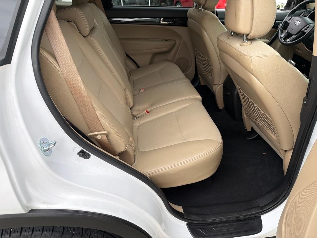 Kia Sorento 2WD 4dr I4 EX 2011