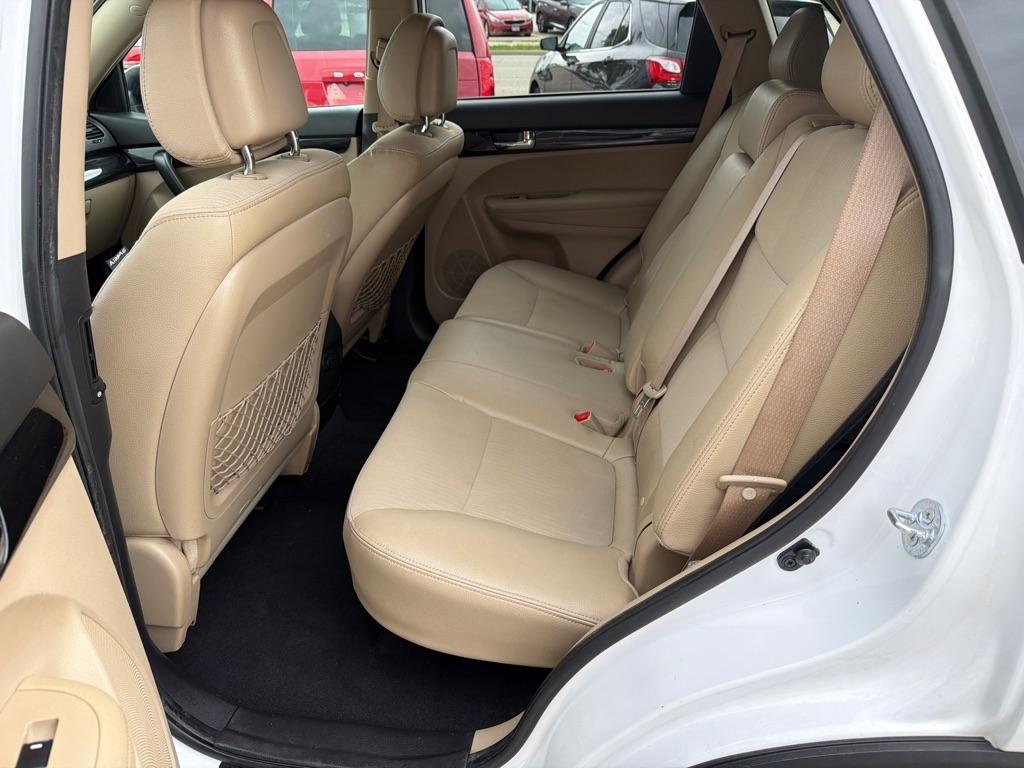 Kia Sorento 2WD 4dr I4 EX 2011