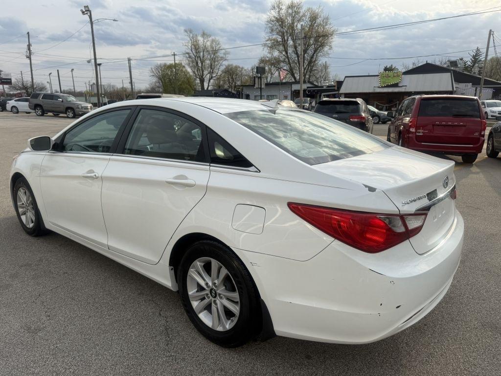 Hyundai Sonata 4dr Sdn 2.4L Auto GLS 2013