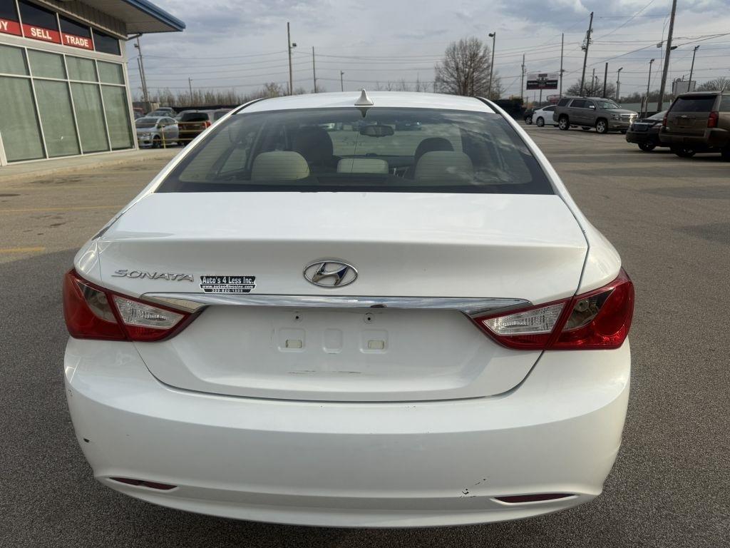 Hyundai Sonata 4dr Sdn 2.4L Auto GLS 2013