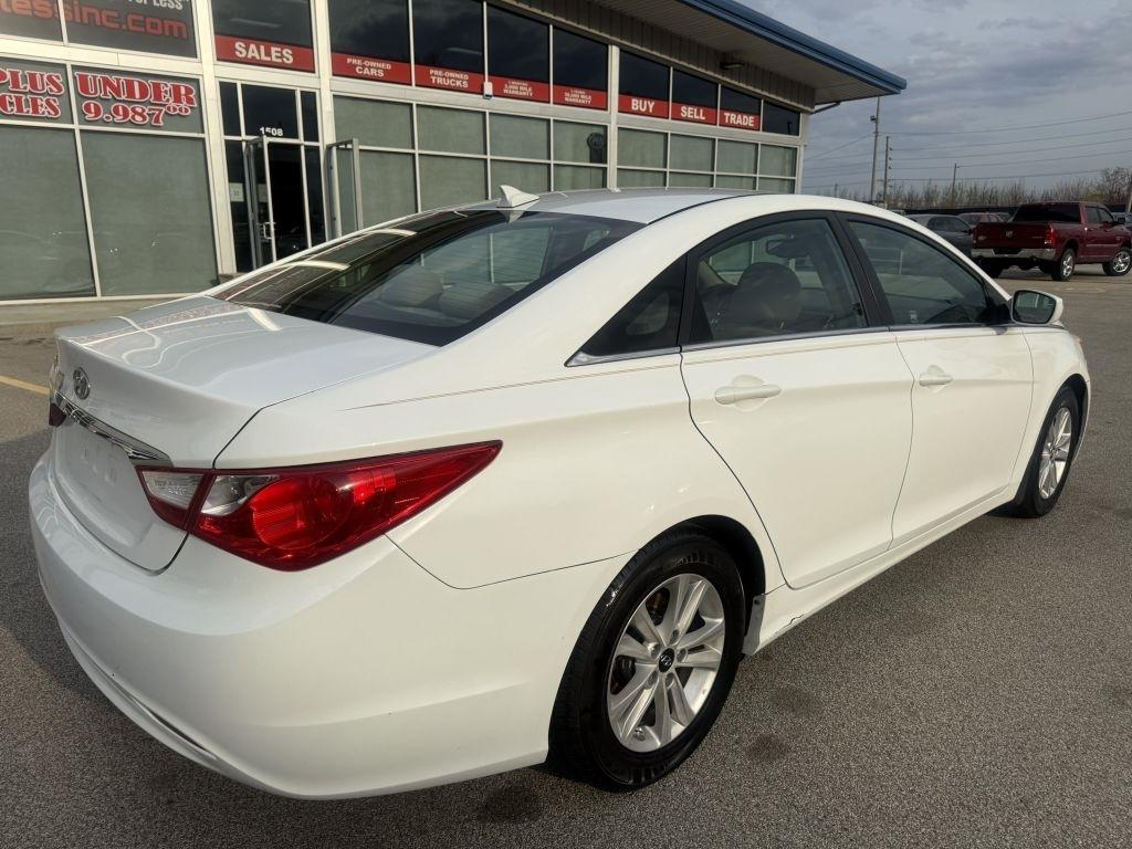 Hyundai Sonata 4dr Sdn 2.4L Auto GLS 2013