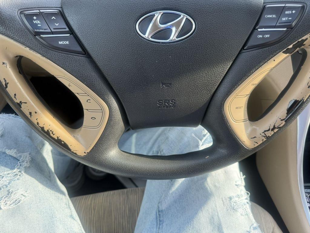 Hyundai Sonata 4dr Sdn 2.4L Auto GLS 2013