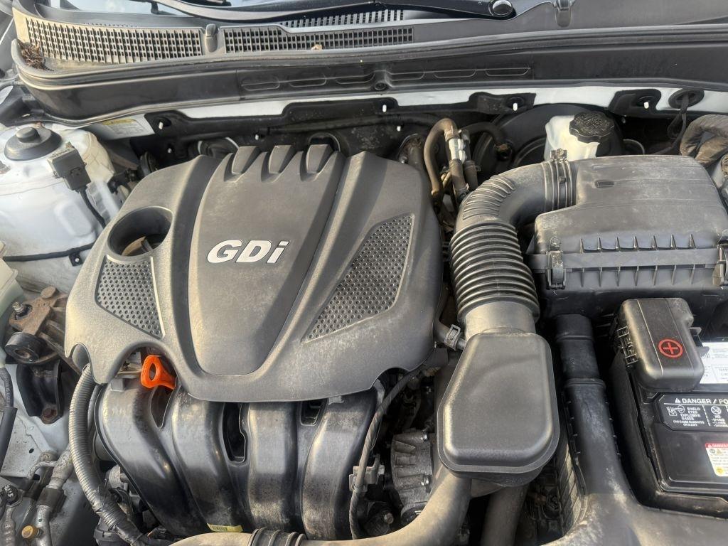 Hyundai Sonata 4dr Sdn 2.4L Auto GLS 2013