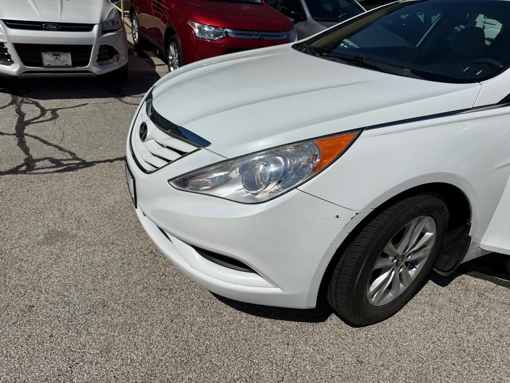 Hyundai Sonata 4dr Sdn 2.4L Auto GLS 2013