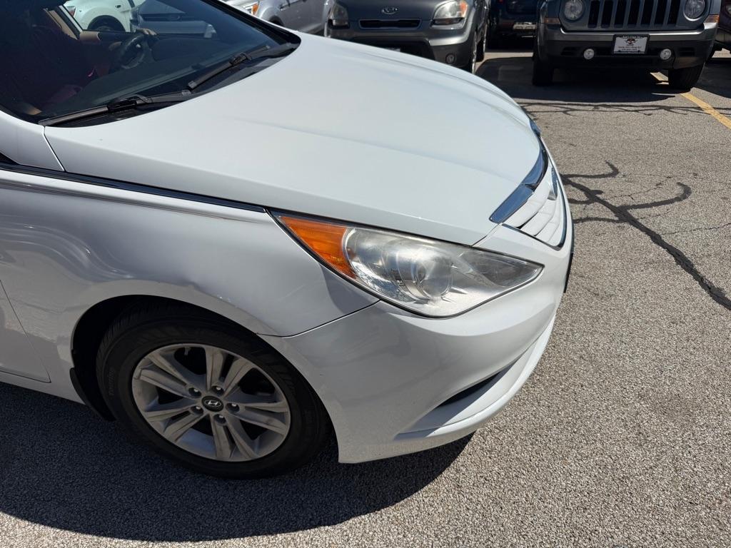 Hyundai Sonata 4dr Sdn 2.4L Auto GLS 2013