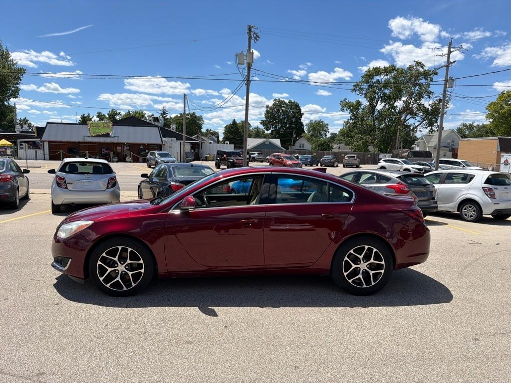 Buick Regal 4dr Sdn Sport Touring FWD 2017