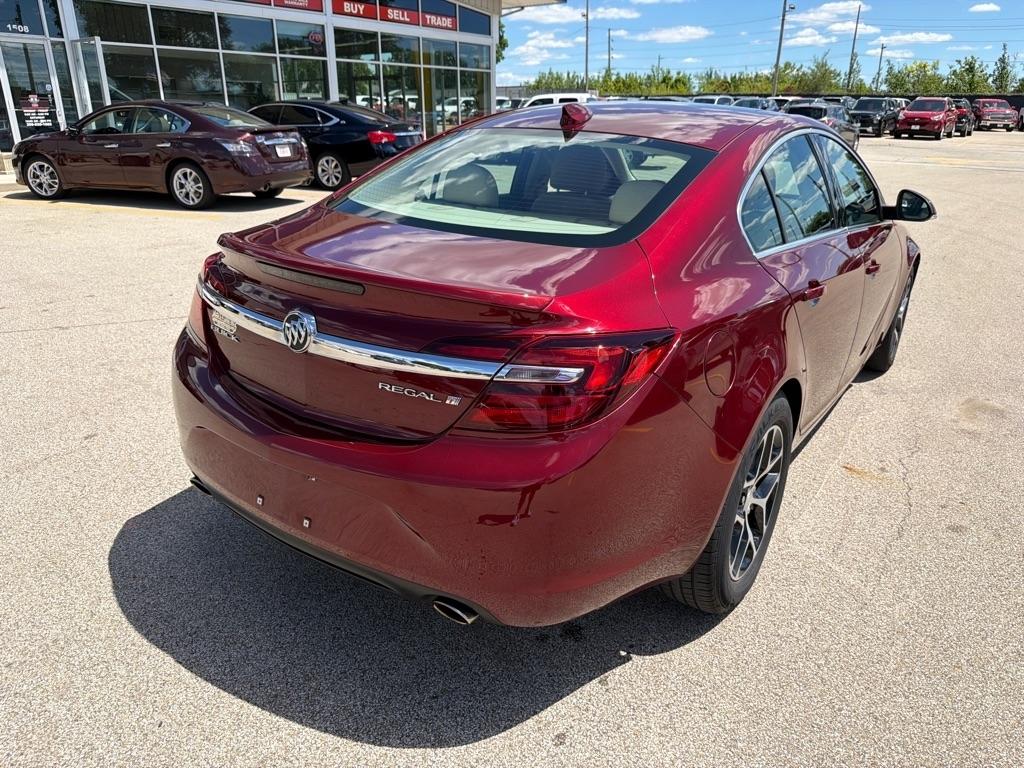 Buick Regal 4dr Sdn Sport Touring FWD 2017