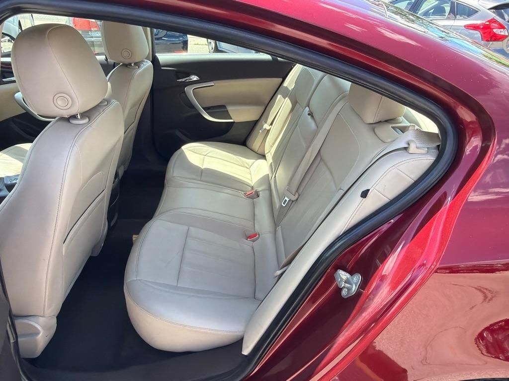 Buick Regal 4dr Sdn Sport Touring FWD 2017