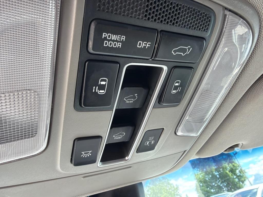 Kia Sedona 4dr Wgn SX-L 2015