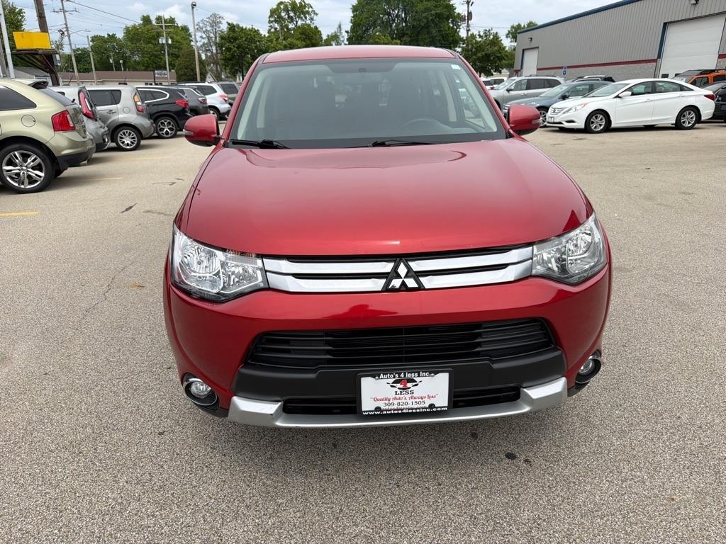 Mitsubishi Outlander 2WD 4dr SE 2015