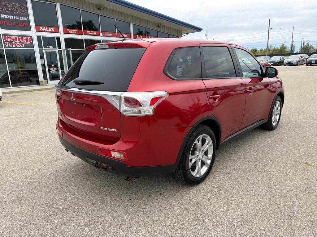 Mitsubishi Outlander 2WD 4dr SE 2015