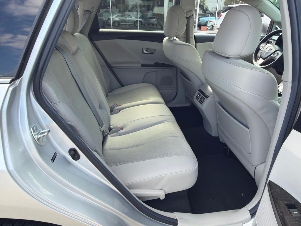 Toyota Venza 4dr Wgn I4 FWD XLE (Natl) 2013