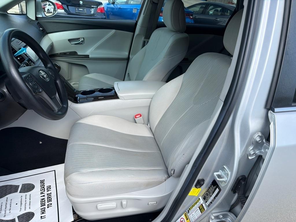 Toyota Venza 4dr Wgn I4 FWD XLE (Natl) 2013