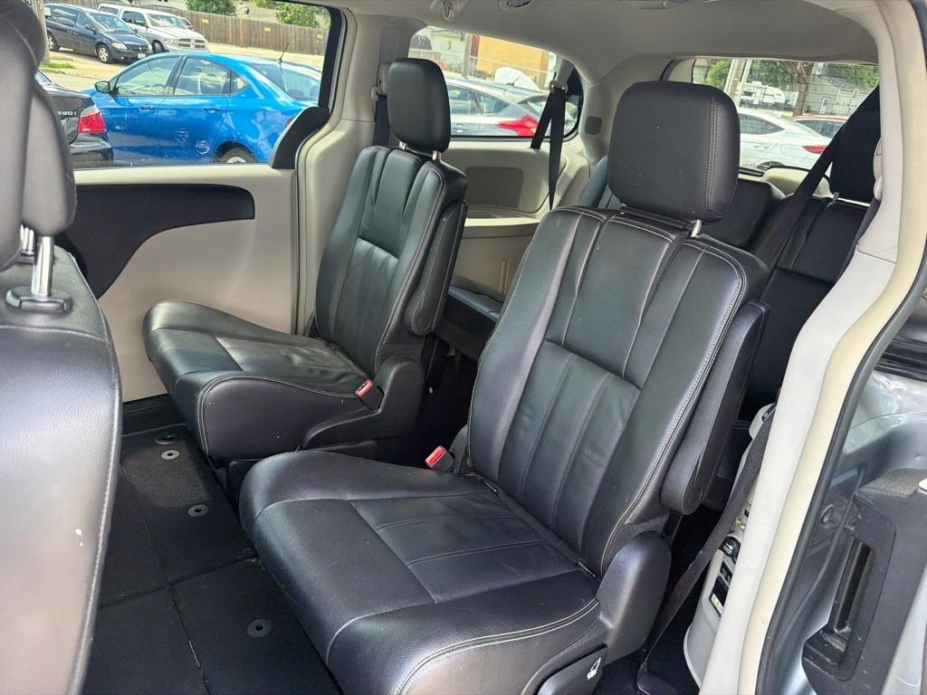Chrysler Town & Country 4dr Wgn Touring 2014