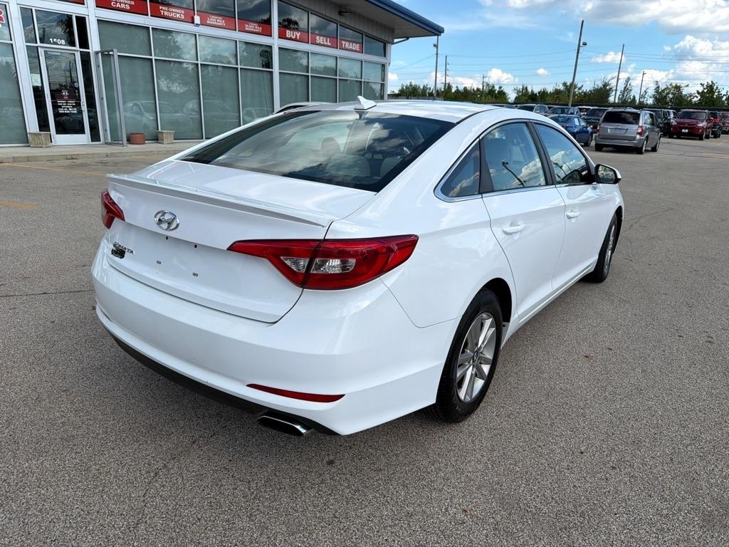 Hyundai Sonata 4dr Sdn 2.4L SE 2015