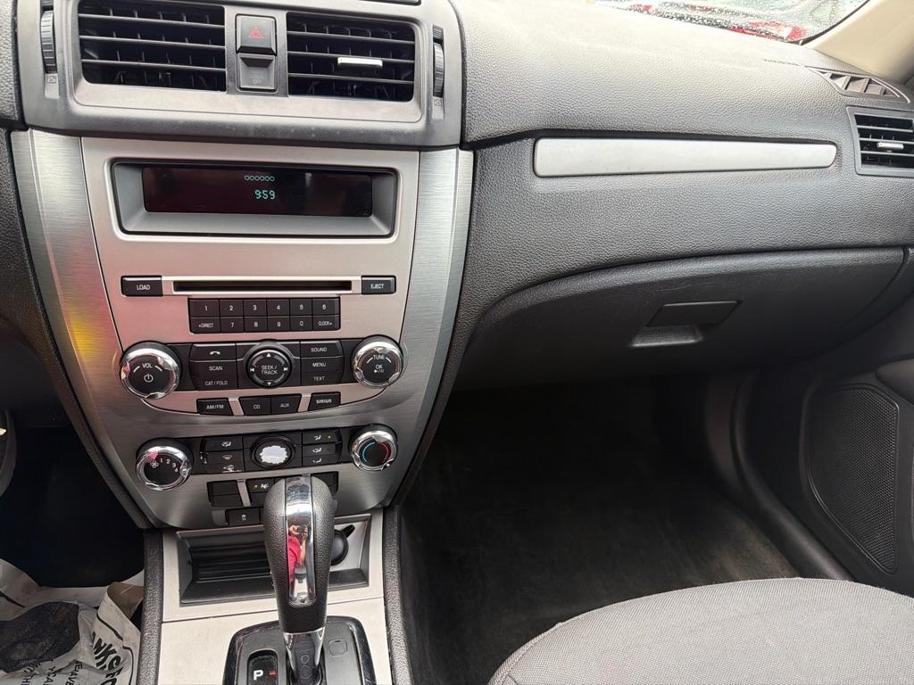 Ford Fusion 4dr Sdn SE FWD 2010
