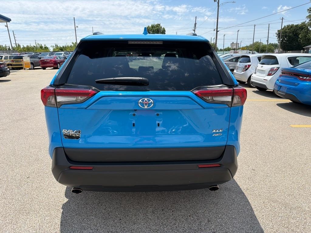 Toyota RAV4 XLE AWD (Natl) 2020