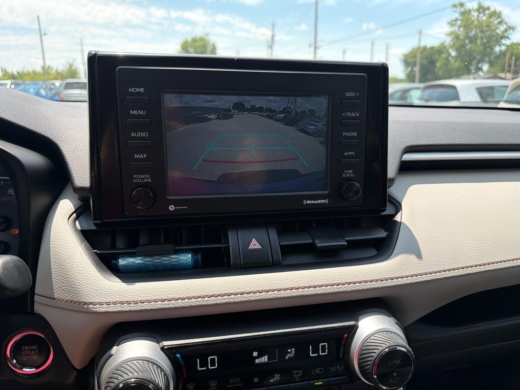 Toyota RAV4 XLE AWD (Natl) 2020