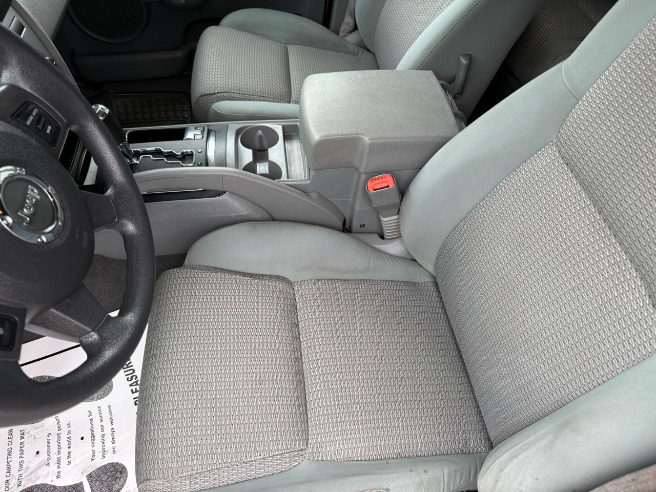 Jeep Commander 4WD 4dr Sport 2007