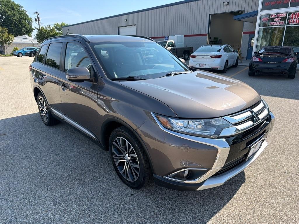 Mitsubishi Outlander 2WD 4dr SEL 2016