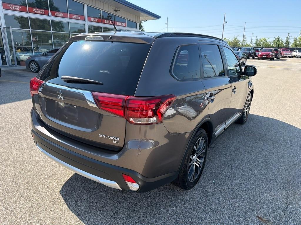 Mitsubishi Outlander 2WD 4dr SEL 2016