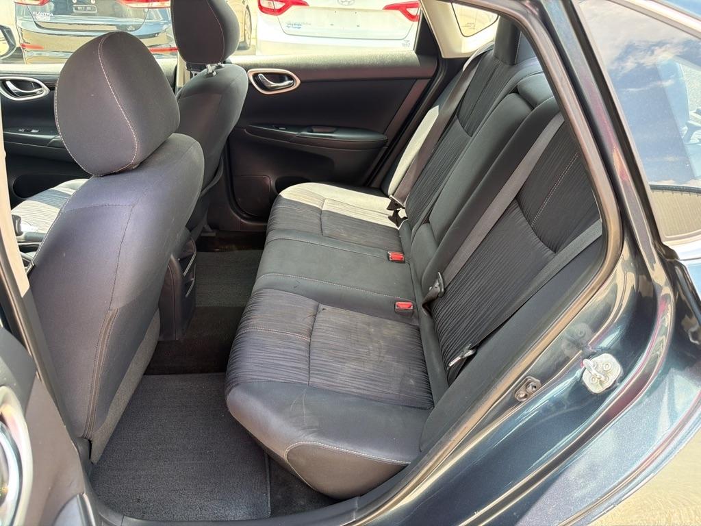 Nissan Sentra 4dr Sdn I4 CVT SV 2016