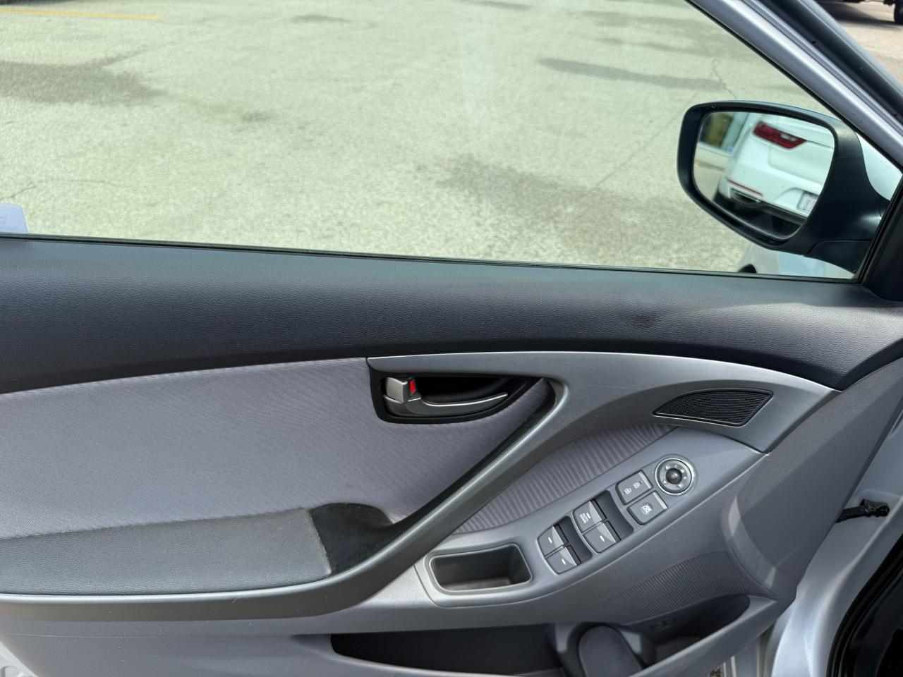 Hyundai Elantra 4dr Sdn Auto GLS (Ulsan Plant) 2012