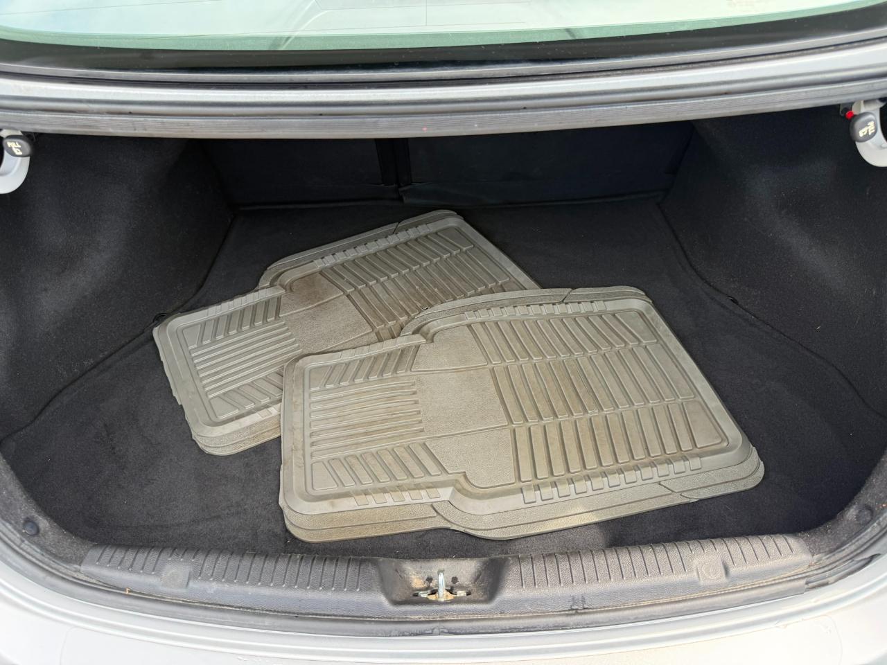 Hyundai Elantra 4dr Sdn Auto GLS (Ulsan Plant) 2012