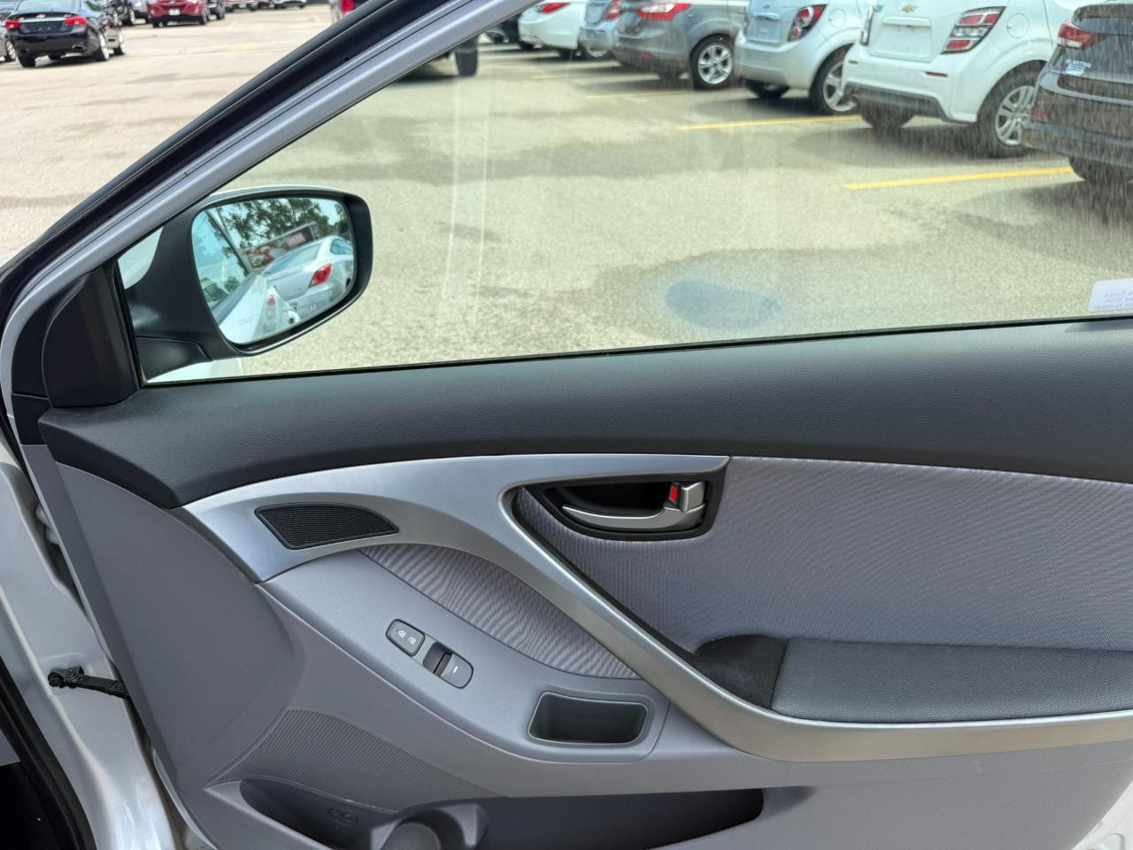 Hyundai Elantra 4dr Sdn Auto GLS (Ulsan Plant) 2012
