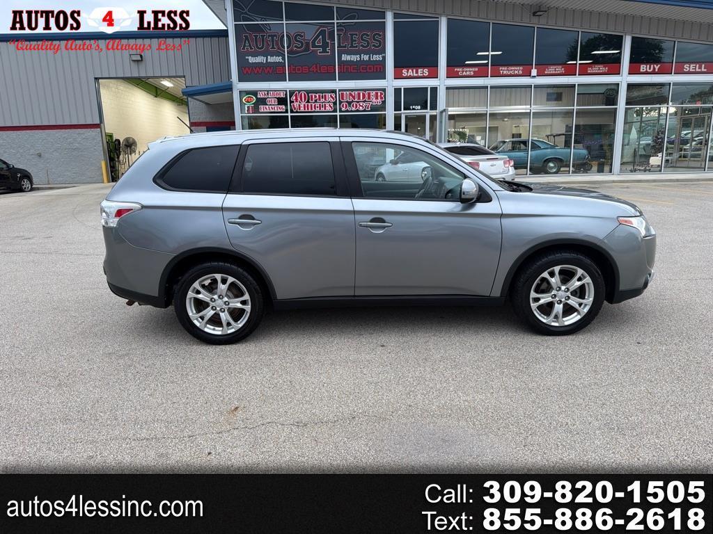 Mitsubishi Outlander 2WD 4dr SE 2015