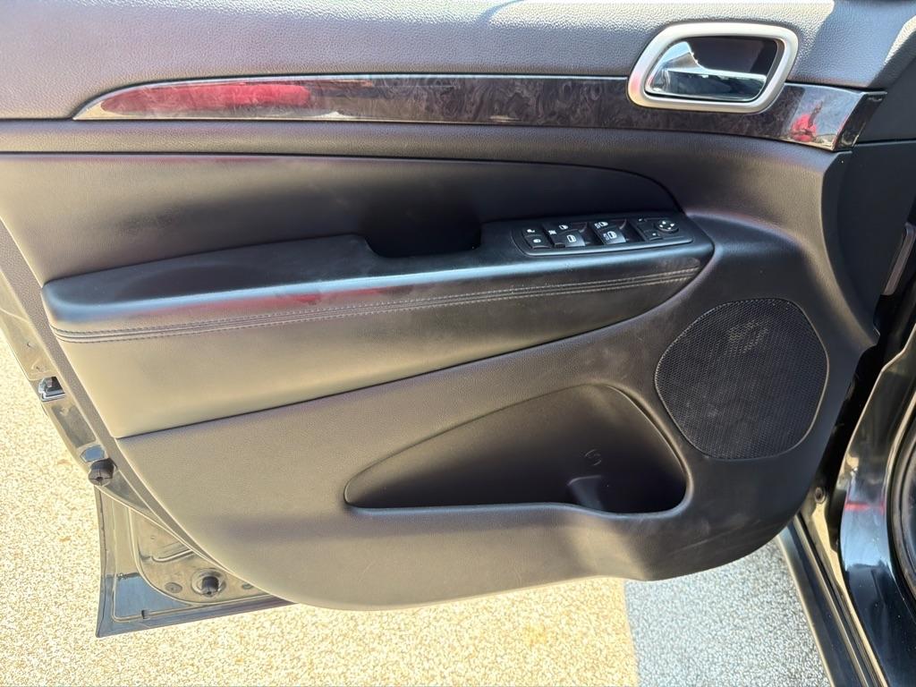 Jeep Grand Cherokee 4WD 4dr Laredo 2012