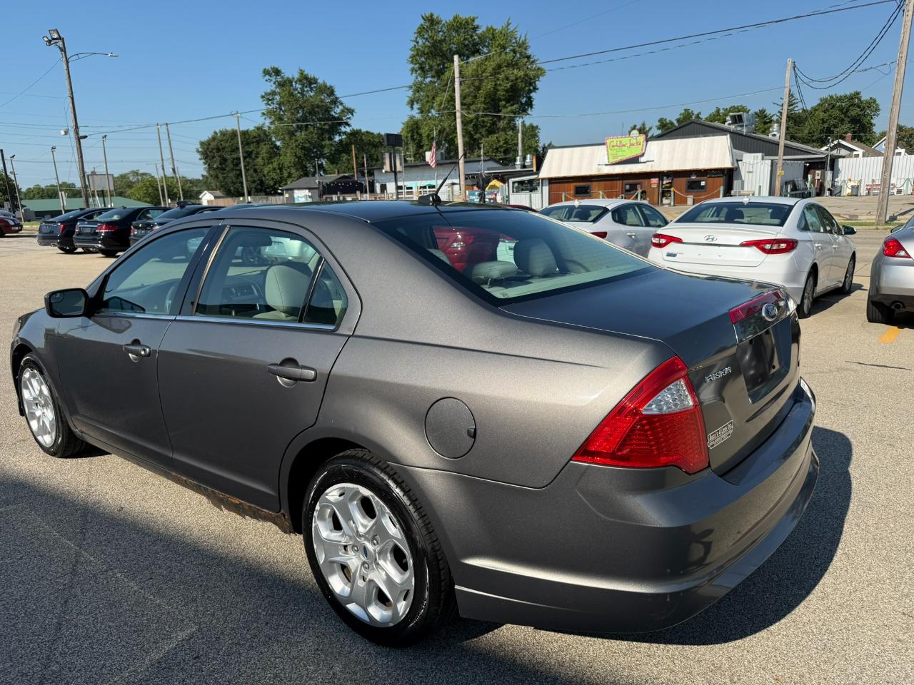 Ford Fusion 4dr Sdn SE FWD 2011