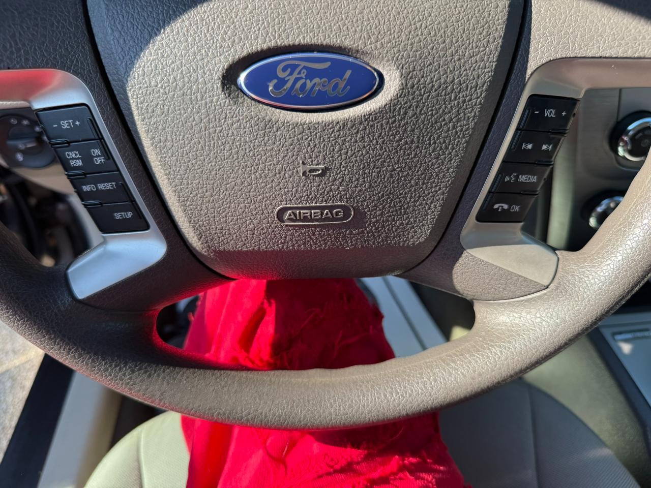 Ford Fusion 4dr Sdn SE FWD 2011