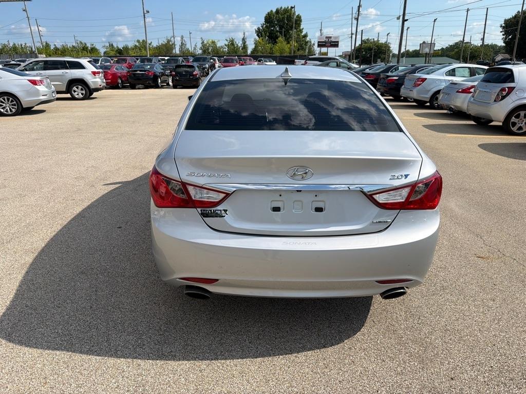 Hyundai Sonata 4dr Sdn 2.0L Auto Ltd w/17" Wheels 2011