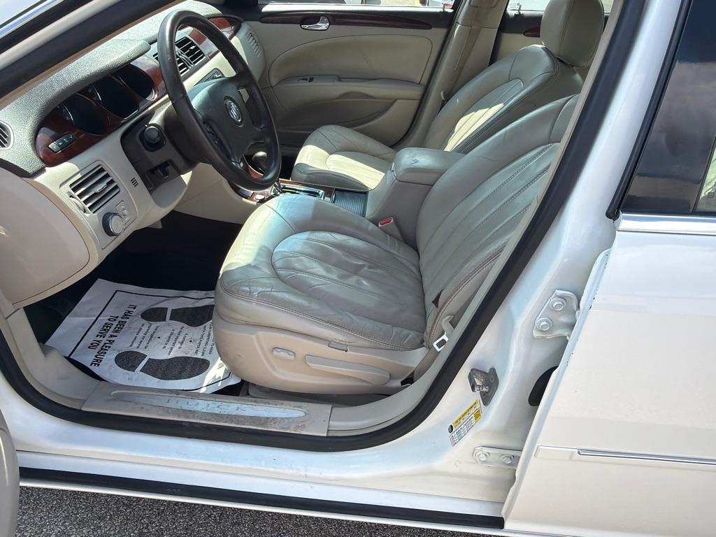 Buick Lucerne 4dr Sdn V6 CXL 2008