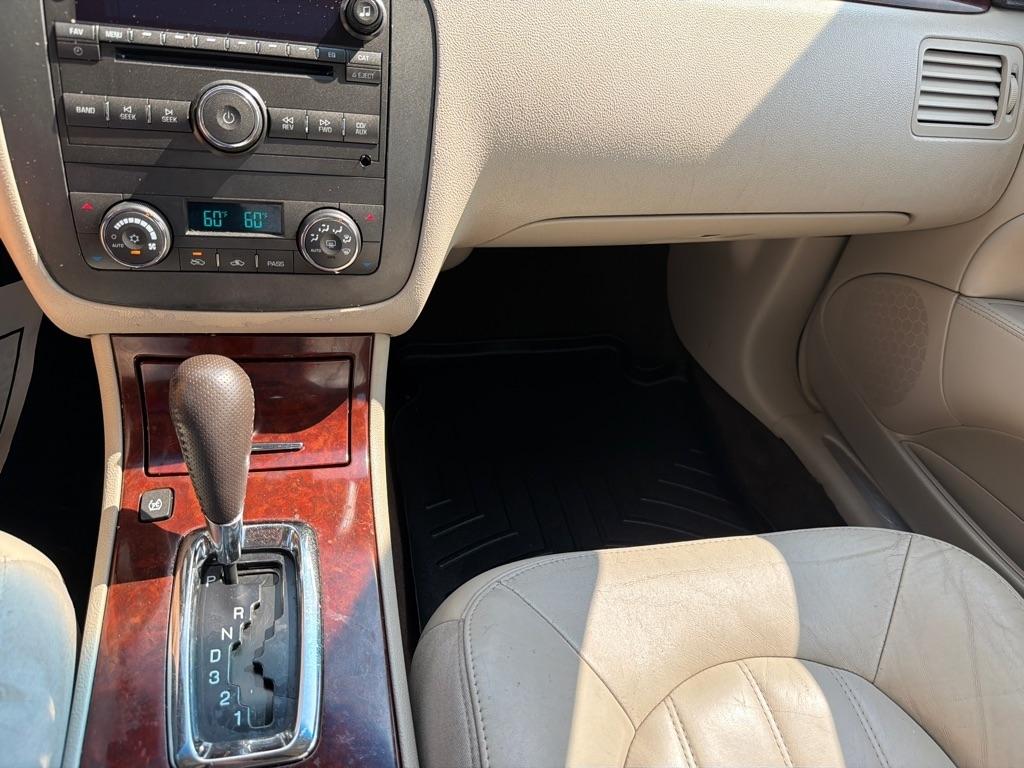 Buick Lucerne 4dr Sdn V6 CXL 2008