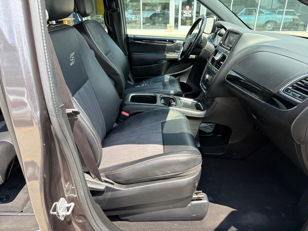 Chrysler Town & Country 4dr Wgn S 2015