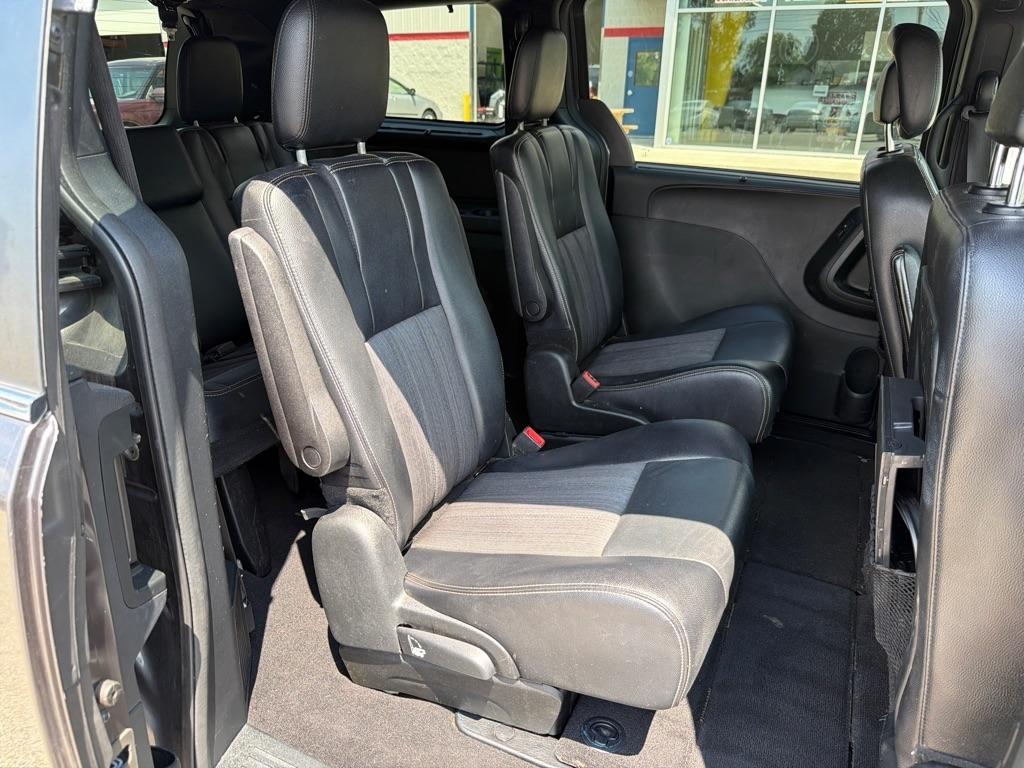 Chrysler Town & Country 4dr Wgn S 2015