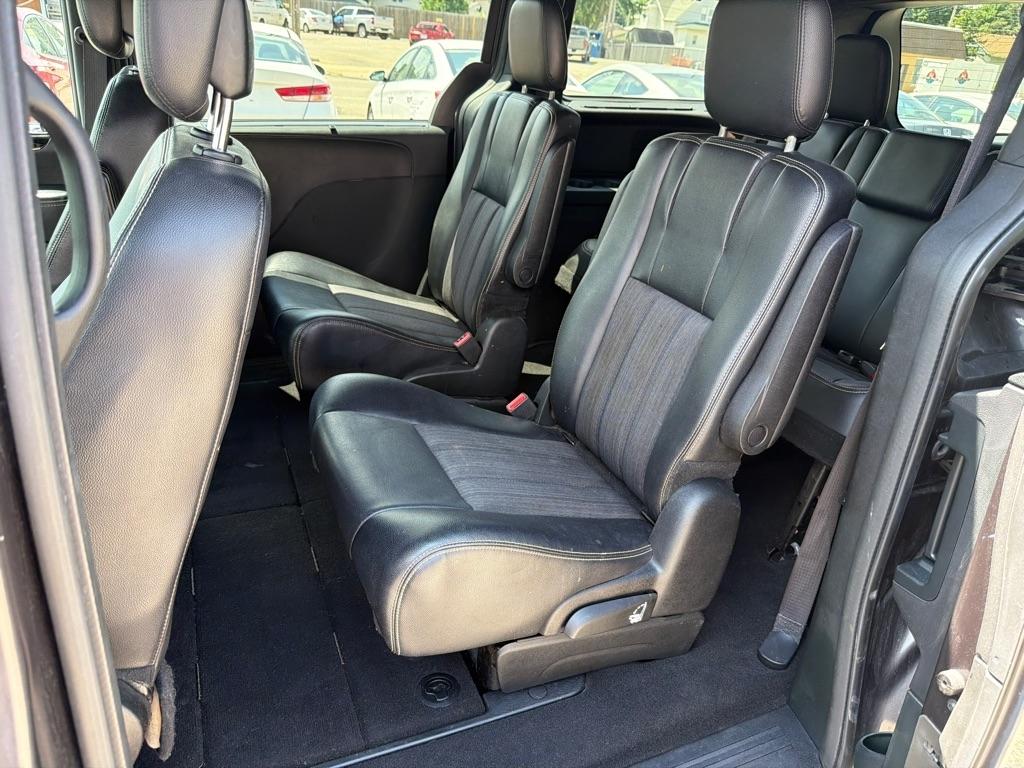Chrysler Town & Country 4dr Wgn S 2015