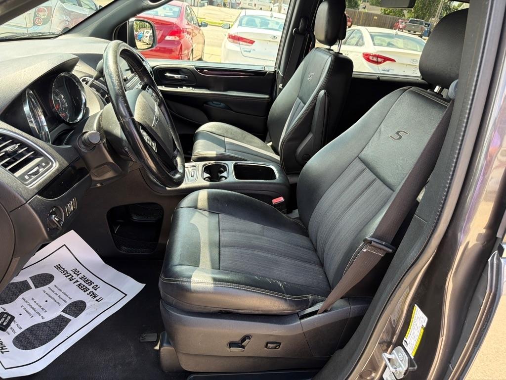Chrysler Town & Country 4dr Wgn S 2015