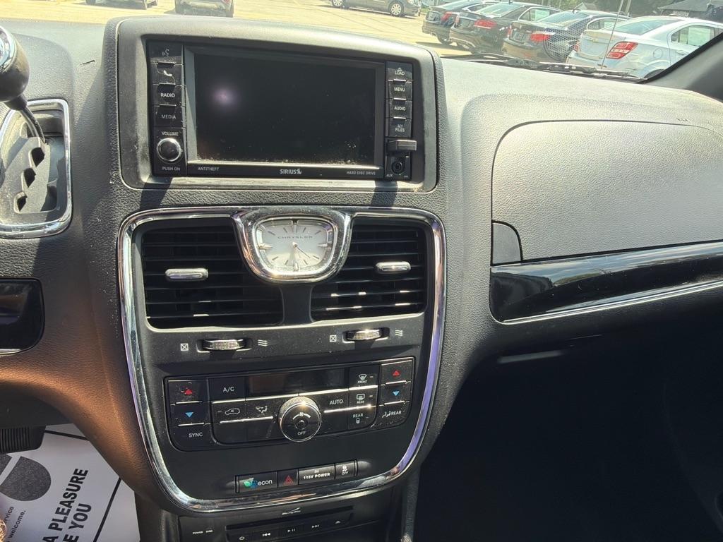 Chrysler Town & Country 4dr Wgn S 2015