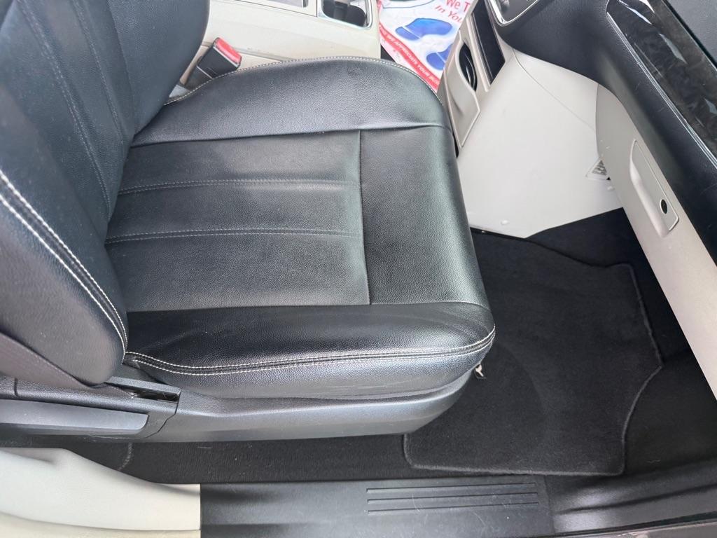 Chrysler Town & Country 4dr Wgn Touring 2015