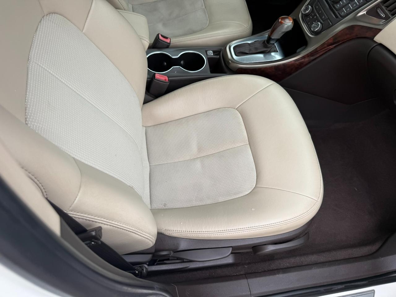 Buick Verano 4dr Sdn Convenience Group 2012