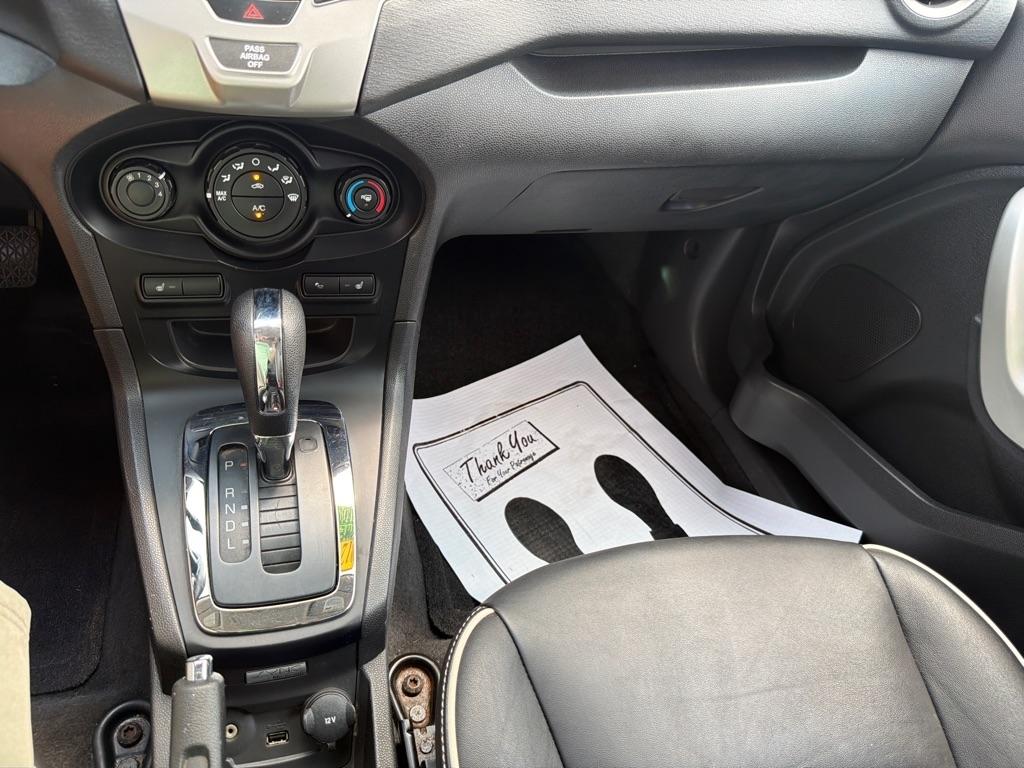 Ford Fiesta 4dr Sdn SEL 2012