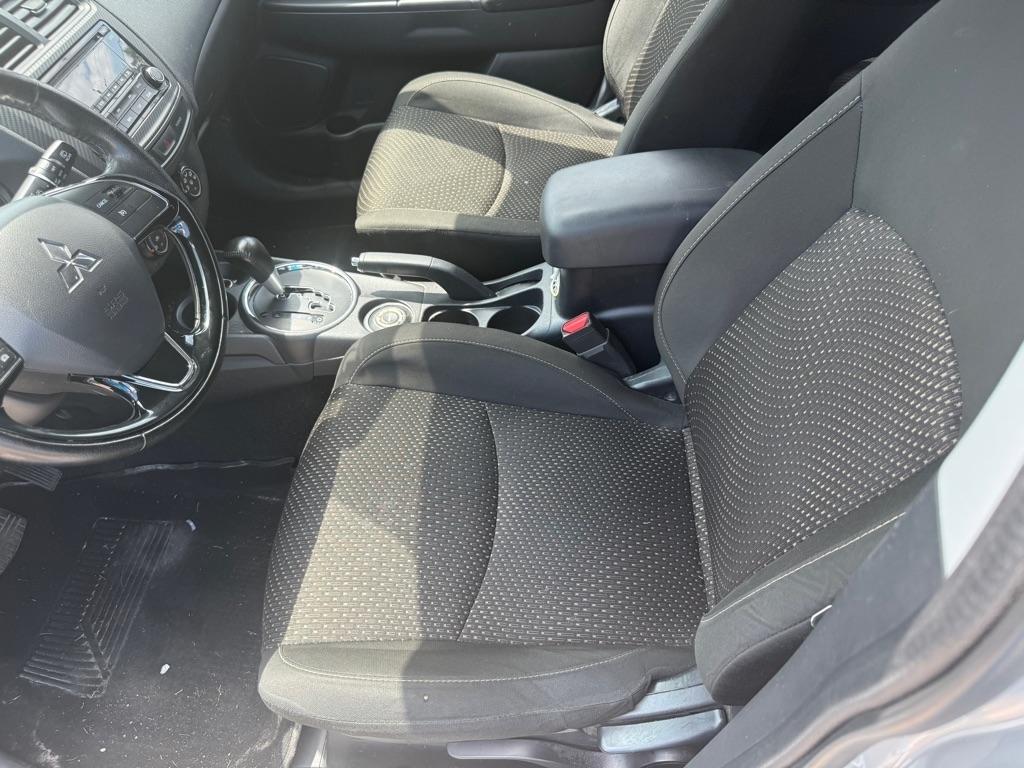 Mitsubishi Outlander Sport AWC 4dr CVT 2.4 ES 2016