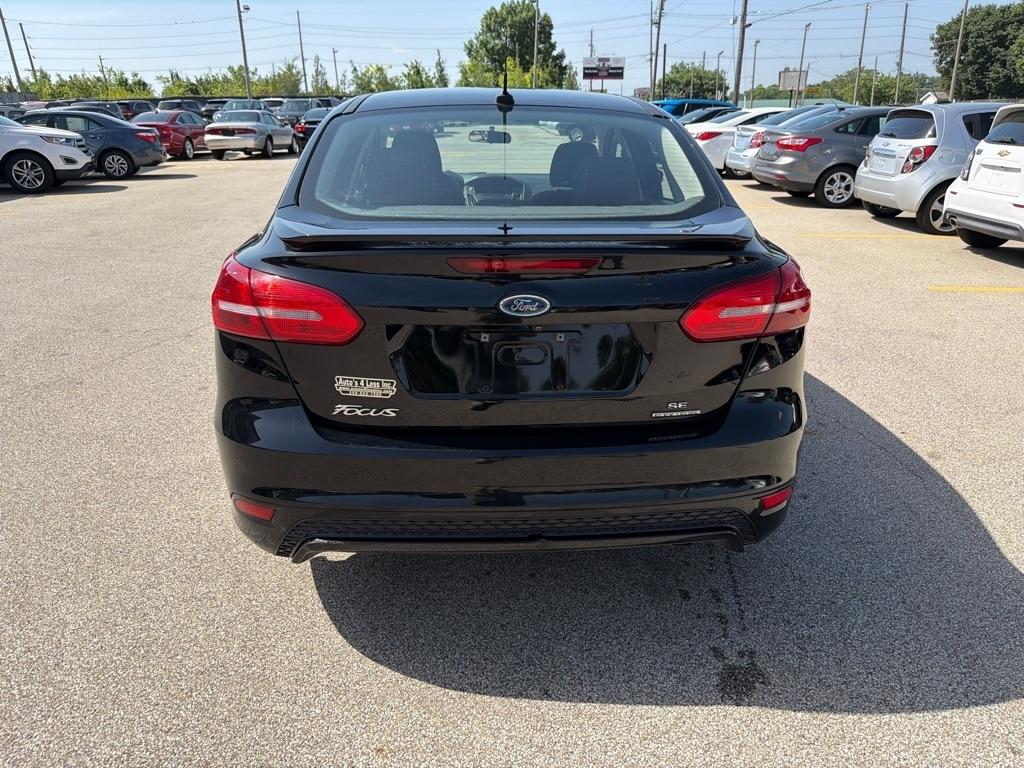 Ford Focus 4dr Sdn SE 2016