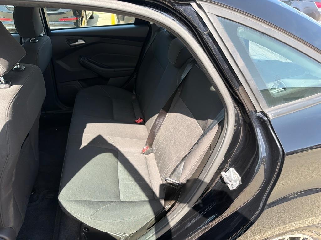 Ford Focus 4dr Sdn SE 2016