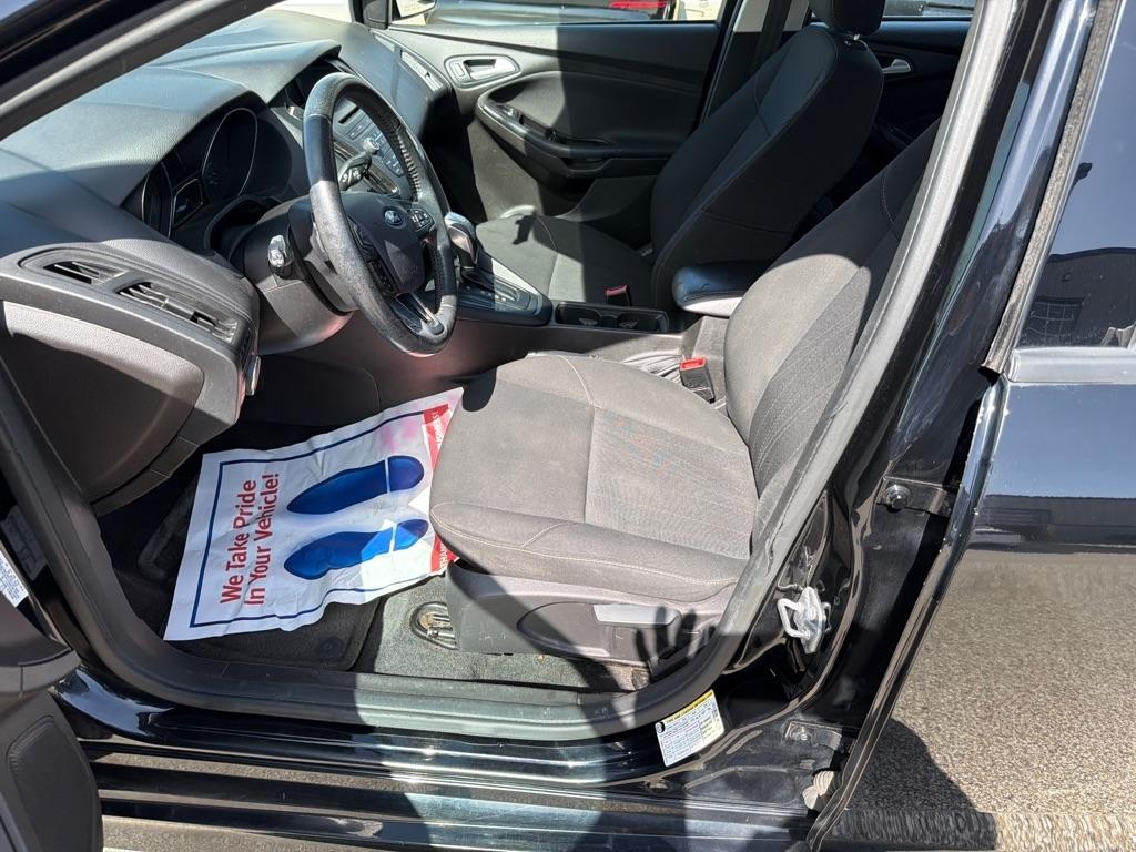 Ford Focus 4dr Sdn SE 2016
