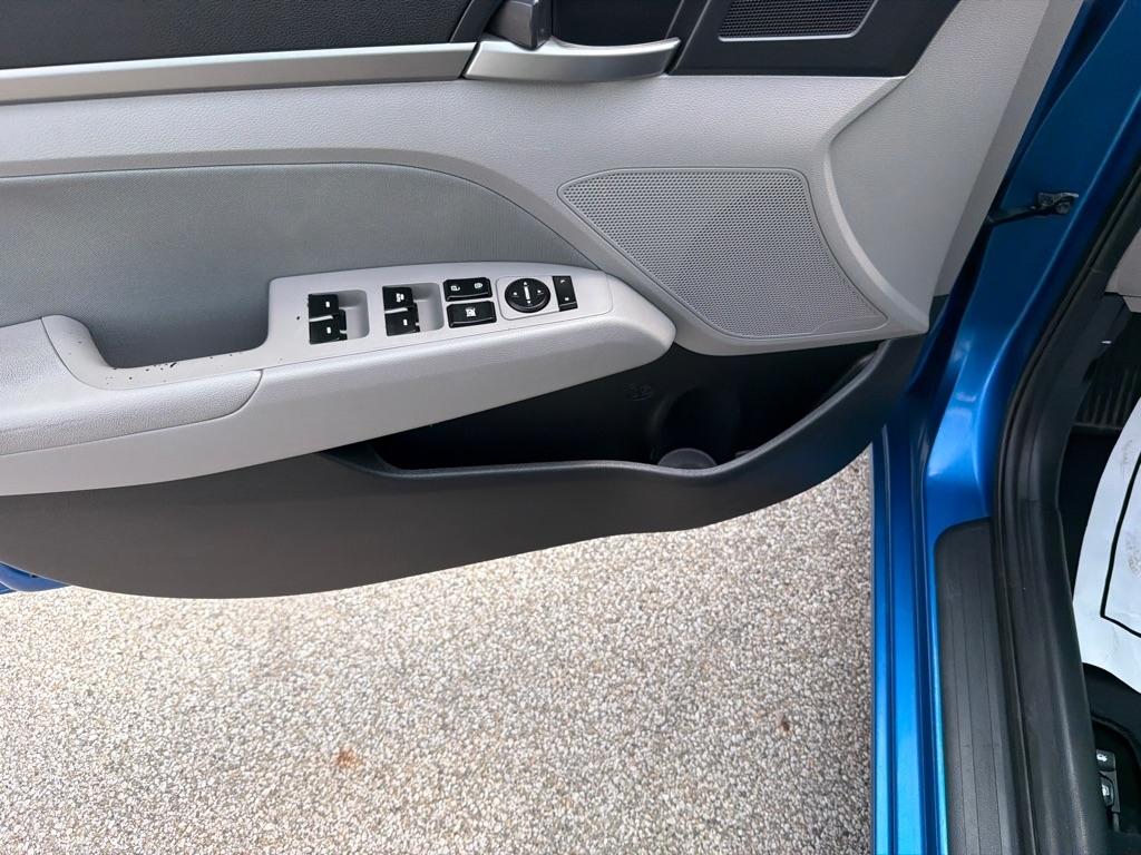 Hyundai Elantra Value Edition 2.0L Auto (Alabama) 2018