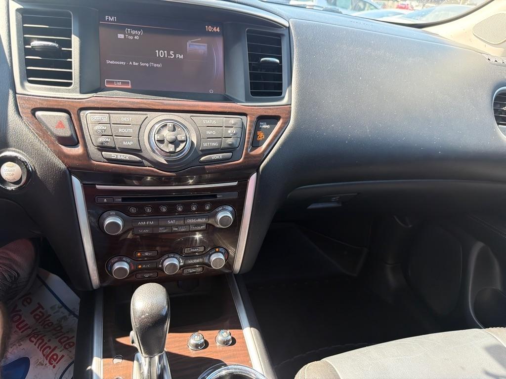 Nissan Pathfinder 4WD 4dr Platinum 2014